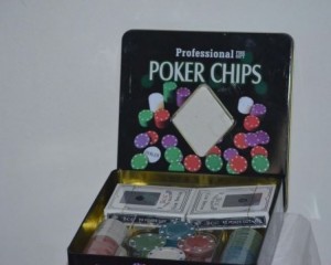 10 - Caixa Jogo Poker